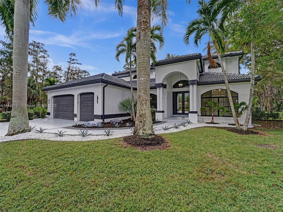 Recently Sold: $1,797,000 (5 beds, 3 baths, 4287 Square Feet)
