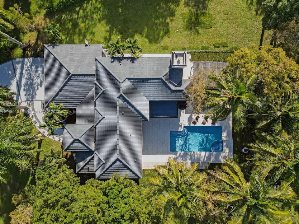 Recently Sold: $1,797,000 (5 beds, 3 baths, 4287 Square Feet)