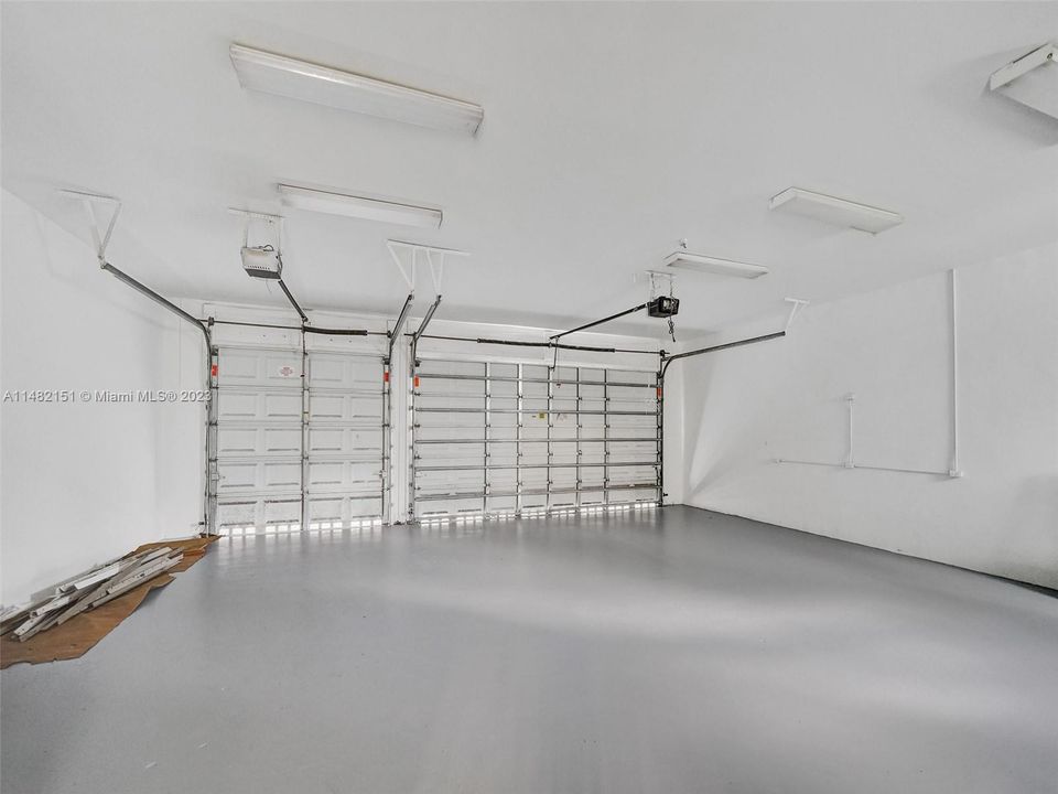 Recently Sold: $1,797,000 (5 beds, 3 baths, 4287 Square Feet)