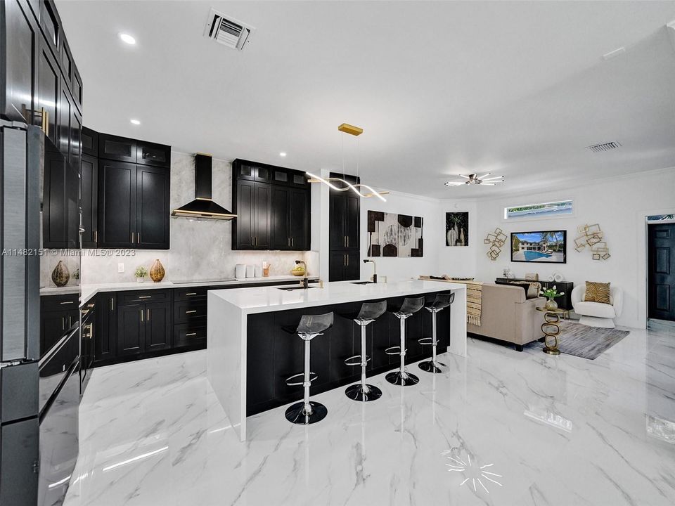 Recently Sold: $1,797,000 (5 beds, 3 baths, 4287 Square Feet)