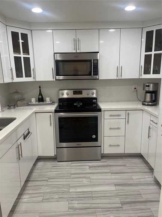 Recently Sold: $325,000 (2 beds, 2 baths, 0 Square Feet)