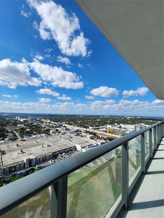 Recently Rented: $4,200 (2 beds, 2 baths, 835 Square Feet)