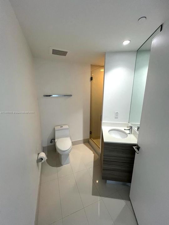 Recently Rented: $4,200 (2 beds, 2 baths, 835 Square Feet)