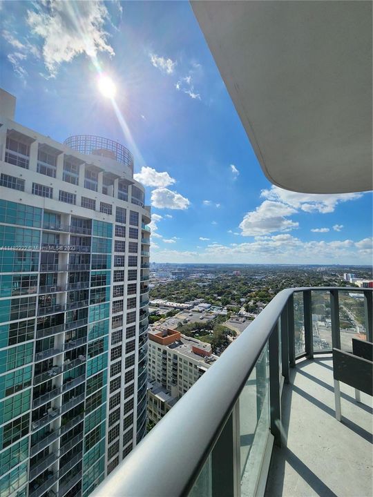 Recently Rented: $4,200 (2 beds, 2 baths, 835 Square Feet)