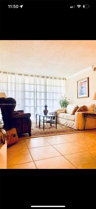 最近租的: $2,500 (2 贝兹, 1 浴室, 688 平方英尺)