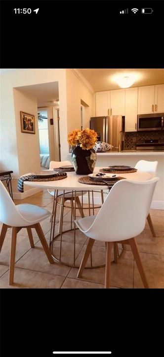 最近租的: $2,500 (2 贝兹, 1 浴室, 688 平方英尺)