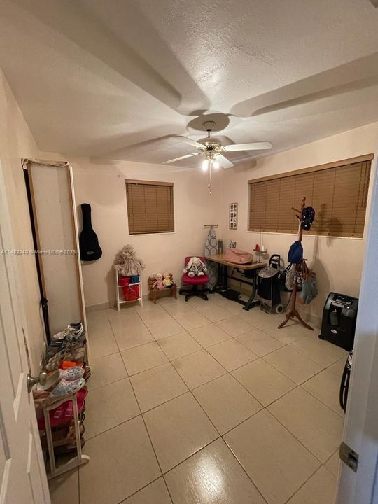 Recently Sold: $444,599 (3 beds, 2 baths, 1080 Square Feet)