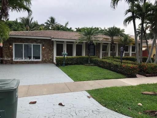 Recently Rented: $4,050 (4 beds, 2 baths, 2128 Square Feet)