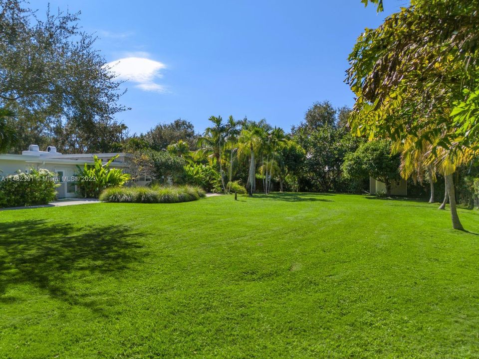 Недавно продано: $2,950,000 (3 спален, 3 ванн, 2643 Квадратных фут)