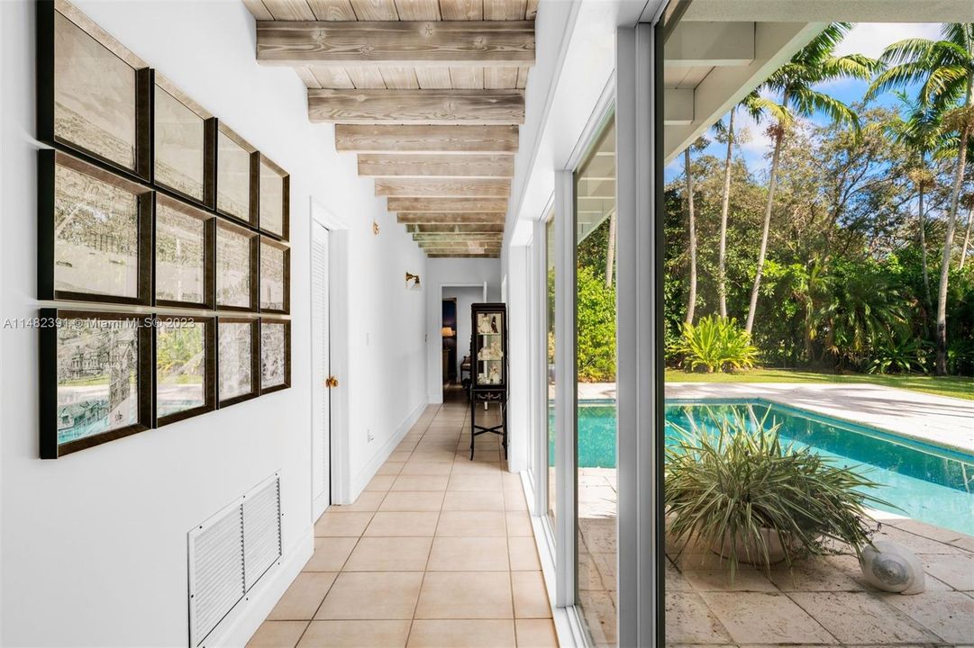 Недавно продано: $2,950,000 (3 спален, 3 ванн, 2643 Квадратных фут)