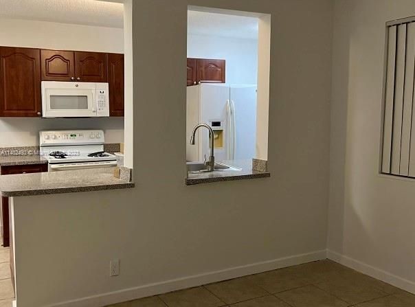 Vendido Recientemente: $197,500 (1 camas, 1 baños, 658 Pies cuadrados)