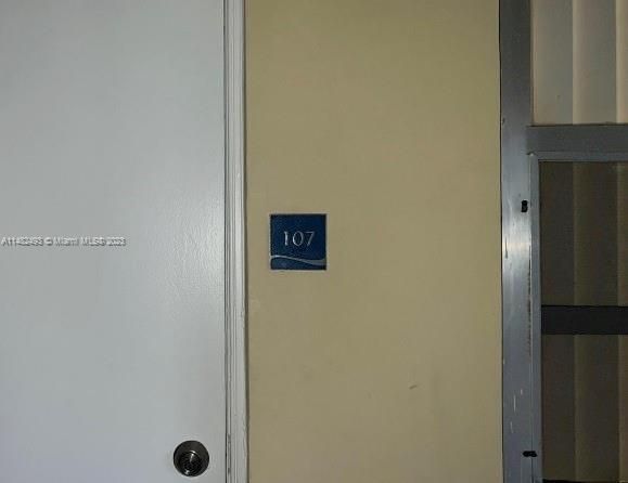 Vendido Recientemente: $197,500 (1 camas, 1 baños, 658 Pies cuadrados)