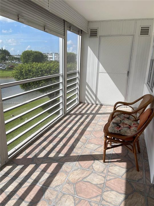 Vendido Recientemente: $179,500 (2 camas, 1 baños, 880 Pies cuadrados)