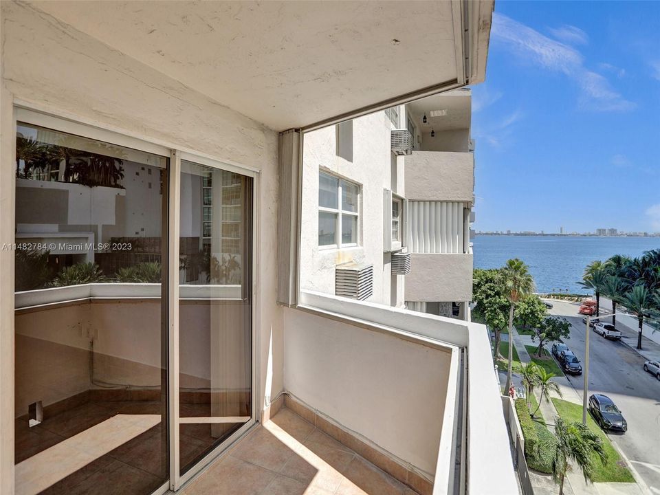 Recientemente alquilado: $2,300 (2 camas, 1 baños, 760 Pies cuadrados)