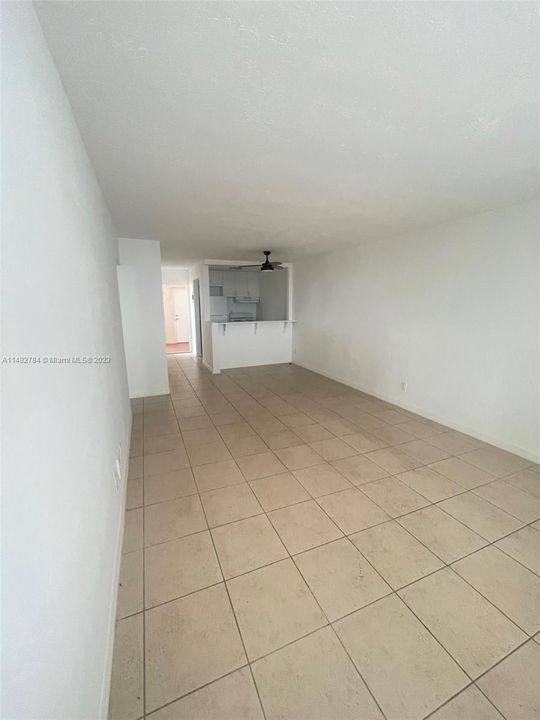 Recientemente alquilado: $2,300 (2 camas, 1 baños, 760 Pies cuadrados)