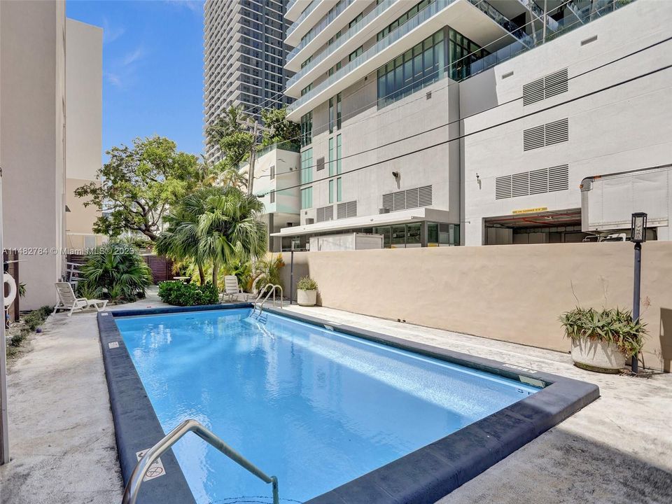 Recientemente alquilado: $2,300 (2 camas, 1 baños, 760 Pies cuadrados)