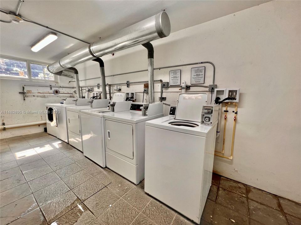 Недавно арендовано: $1,800 (1 спален, 1 ванн, 650 Квадратных фут)