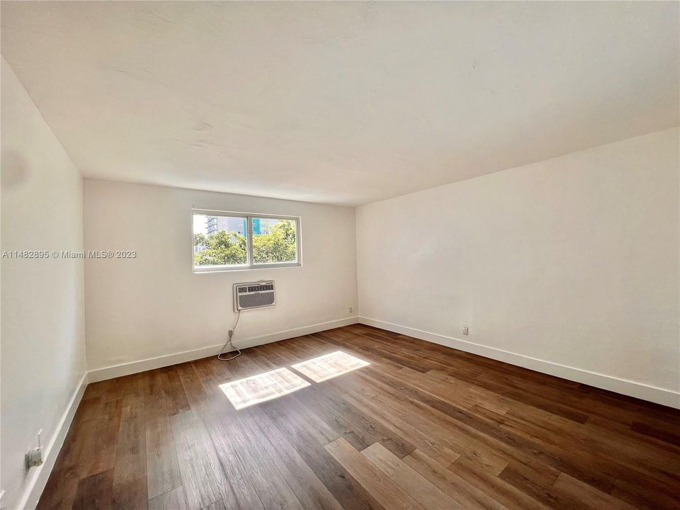 Недавно арендовано: $1,800 (1 спален, 1 ванн, 650 Квадратных фут)