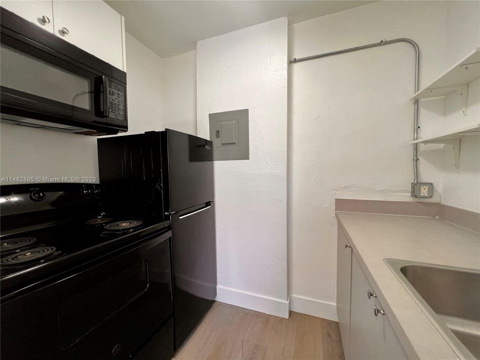 Недавно арендовано: $1,800 (1 спален, 1 ванн, 650 Квадратных фут)