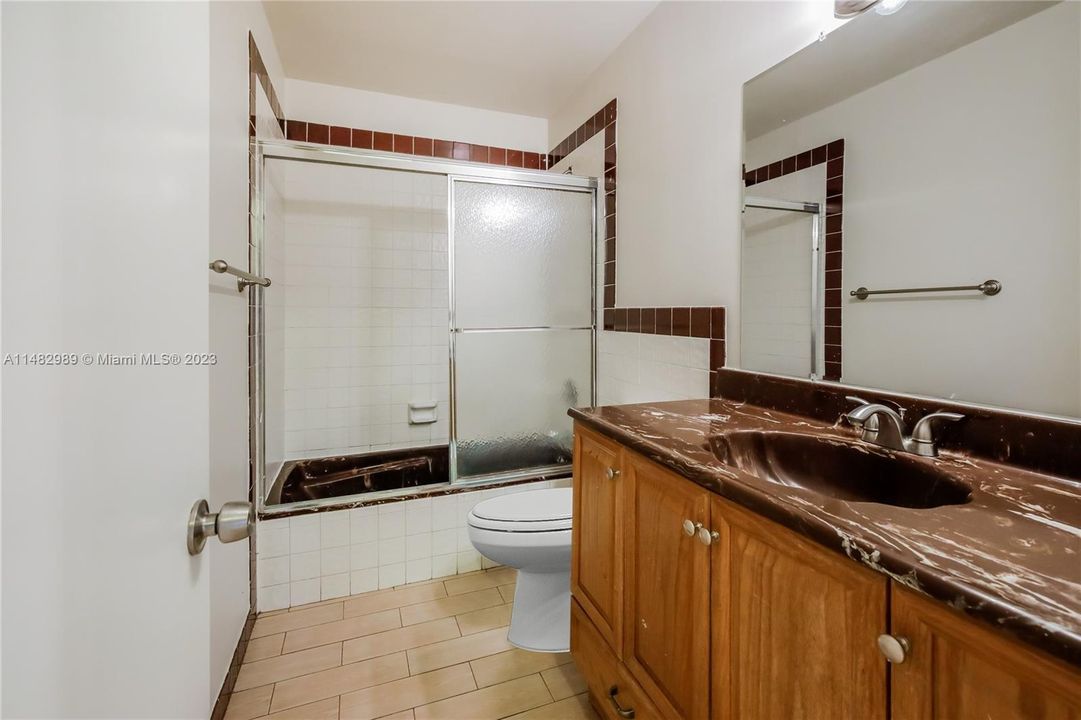 最近租的: $3,325 (3 贝兹, 2 浴室, 1808 平方英尺)
