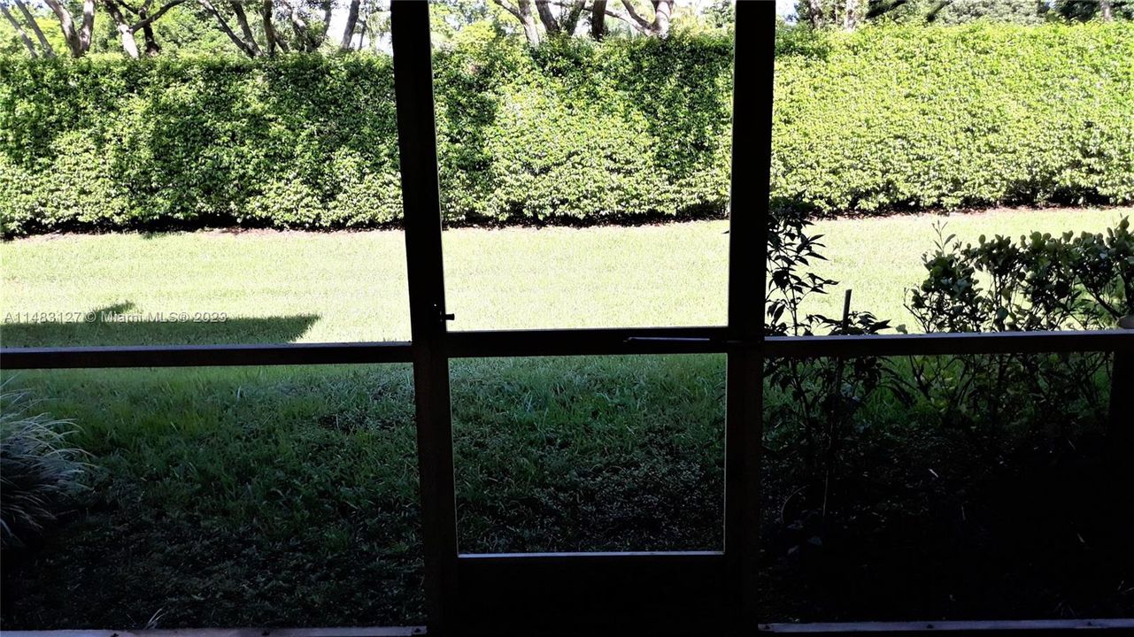 Recently Sold: $385,000 (2 beds, 2 baths, 1126 Square Feet)