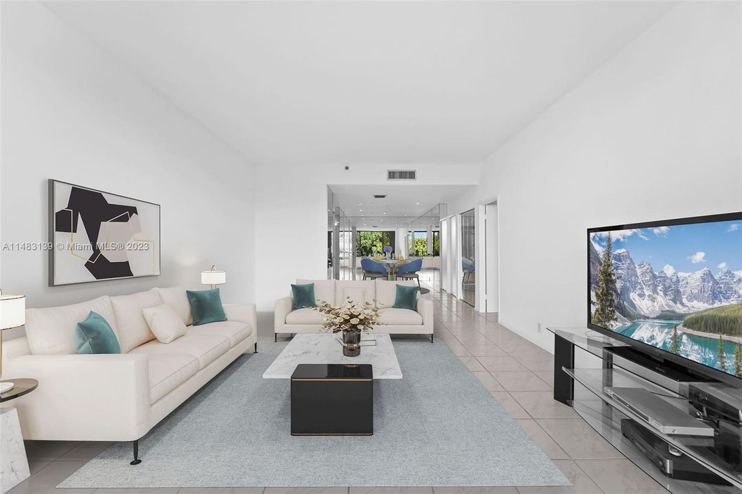 Recently Sold: $899,000 (2 beds, 2 baths, 1547 Square Feet)