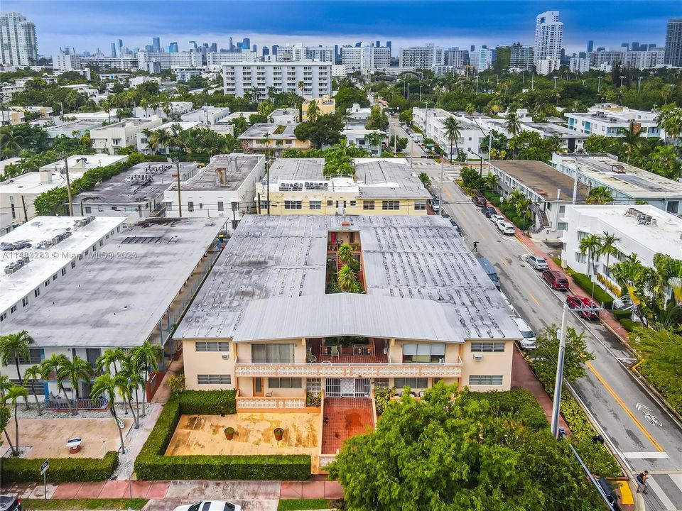 Недавно продано: $200,000 (0 спален, 1 ванн, 380 Квадратных фут)