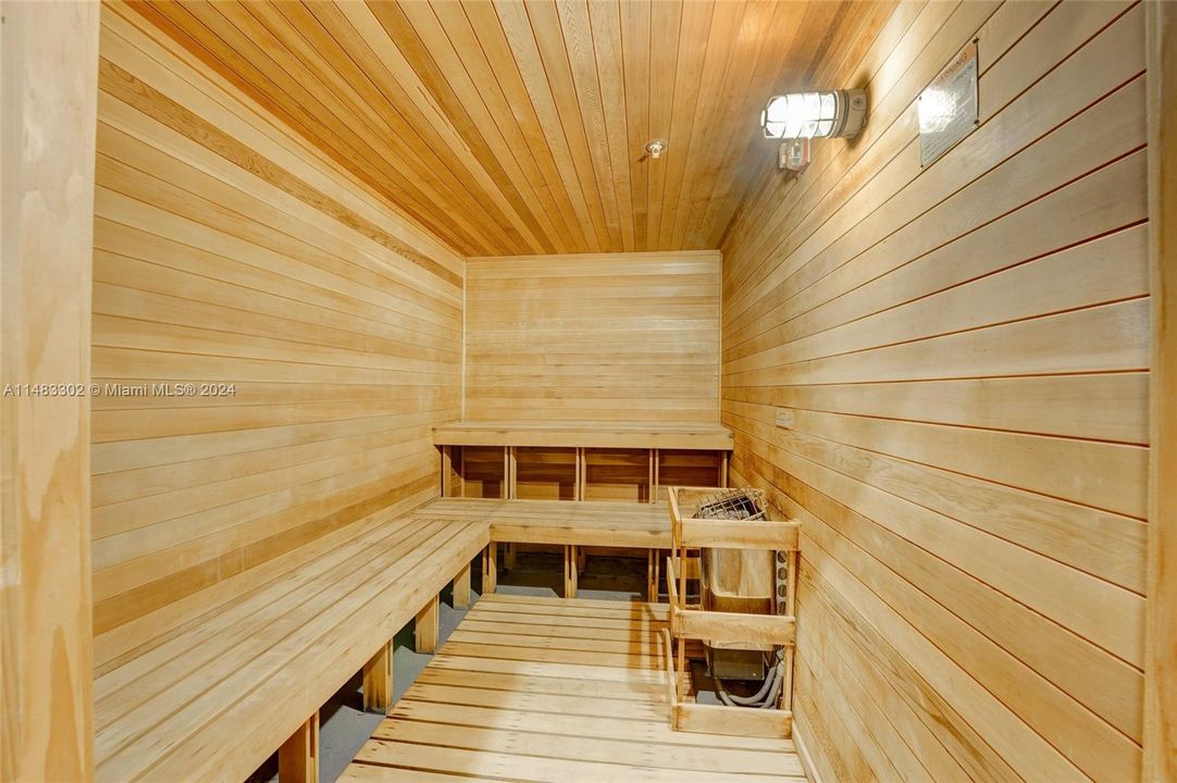 Recently Sold: $2,598,000 (3 beds, 3 baths, 2383 Square Feet)