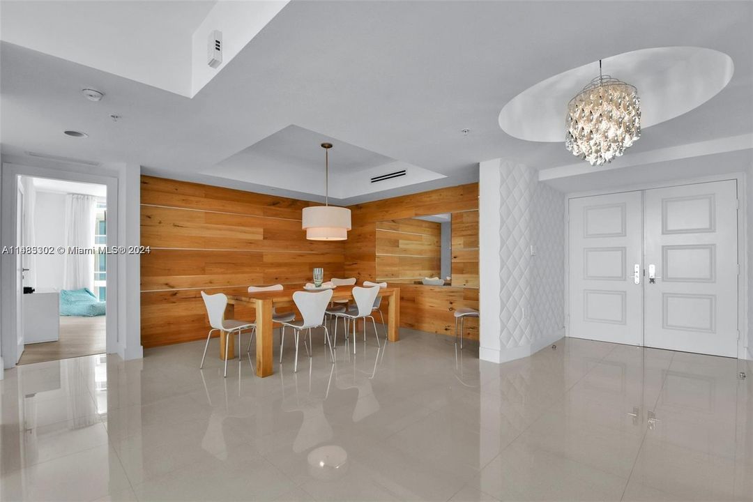 Recently Sold: $2,598,000 (3 beds, 3 baths, 2383 Square Feet)