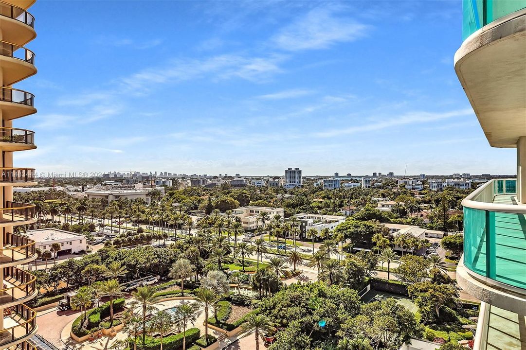 For Sale: $3,100,000 (2 beds, 3 baths, 2210 Square Feet)