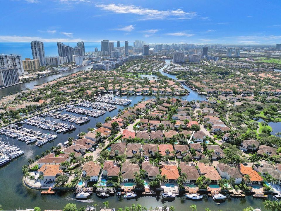 Recently Sold: $2,150,000 (4 beds, 4 baths, 3823 Square Feet)