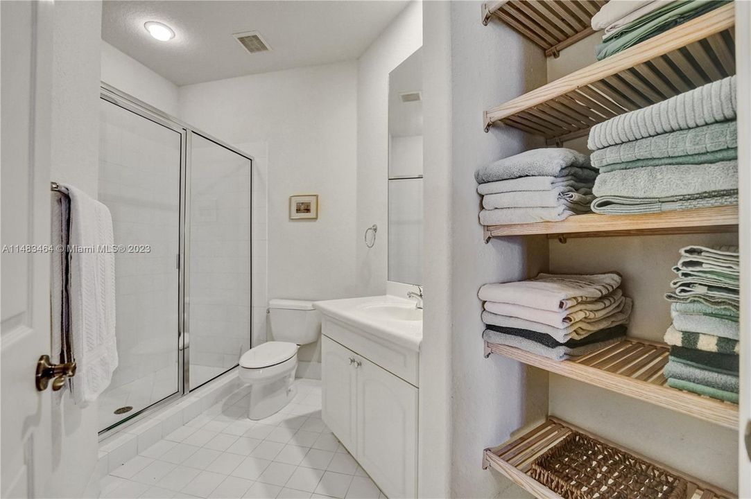 Recently Sold: $2,150,000 (4 beds, 4 baths, 3823 Square Feet)