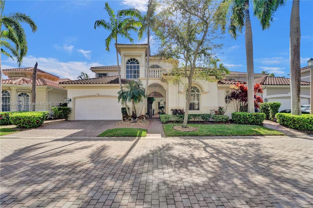 Recently Sold: $2,150,000 (4 beds, 4 baths, 3823 Square Feet)