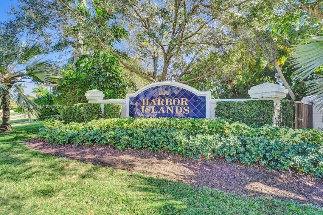 Recently Sold: $2,150,000 (4 beds, 4 baths, 3823 Square Feet)