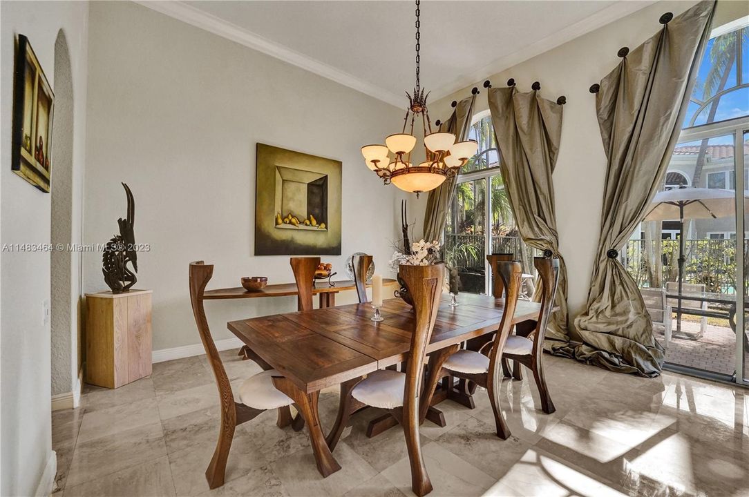 Recently Sold: $2,150,000 (4 beds, 4 baths, 3823 Square Feet)