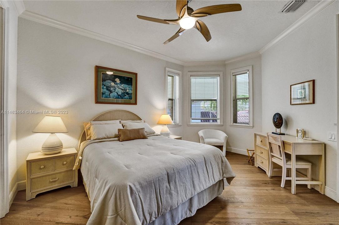 Recently Sold: $2,150,000 (4 beds, 4 baths, 3823 Square Feet)