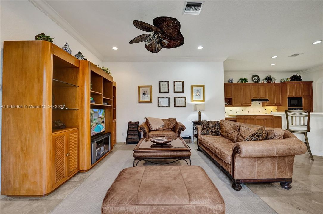 Recently Sold: $2,150,000 (4 beds, 4 baths, 3823 Square Feet)