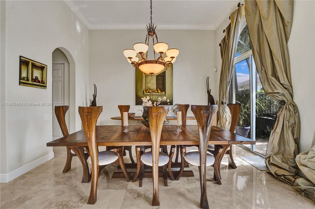 Recently Sold: $2,150,000 (4 beds, 4 baths, 3823 Square Feet)