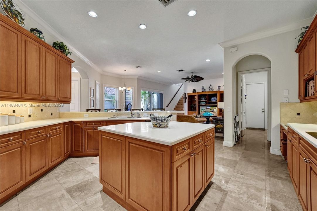 Recently Sold: $2,150,000 (4 beds, 4 baths, 3823 Square Feet)