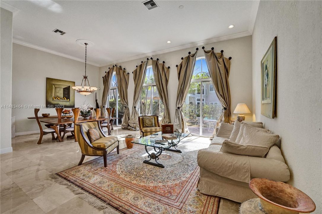 Recently Sold: $2,150,000 (4 beds, 4 baths, 3823 Square Feet)