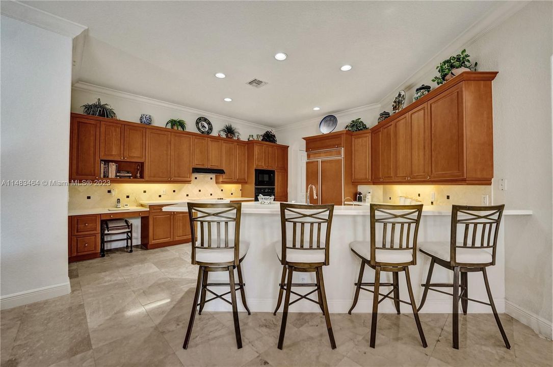 Recently Sold: $2,150,000 (4 beds, 4 baths, 3823 Square Feet)