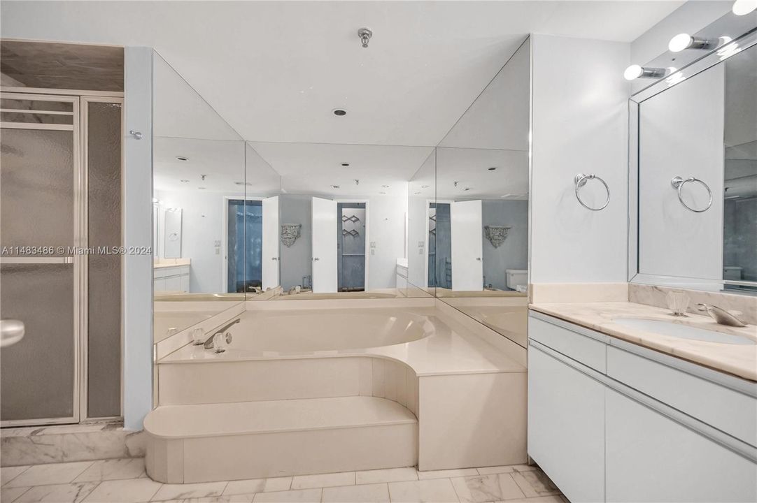 Недавно продано: $1,289,000 (3 спален, 3 ванн, 2388 Квадратных фут)