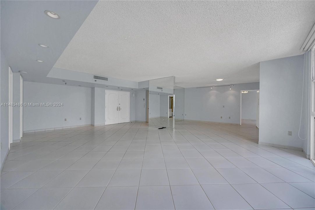 Недавно продано: $1,289,000 (3 спален, 3 ванн, 2388 Квадратных фут)