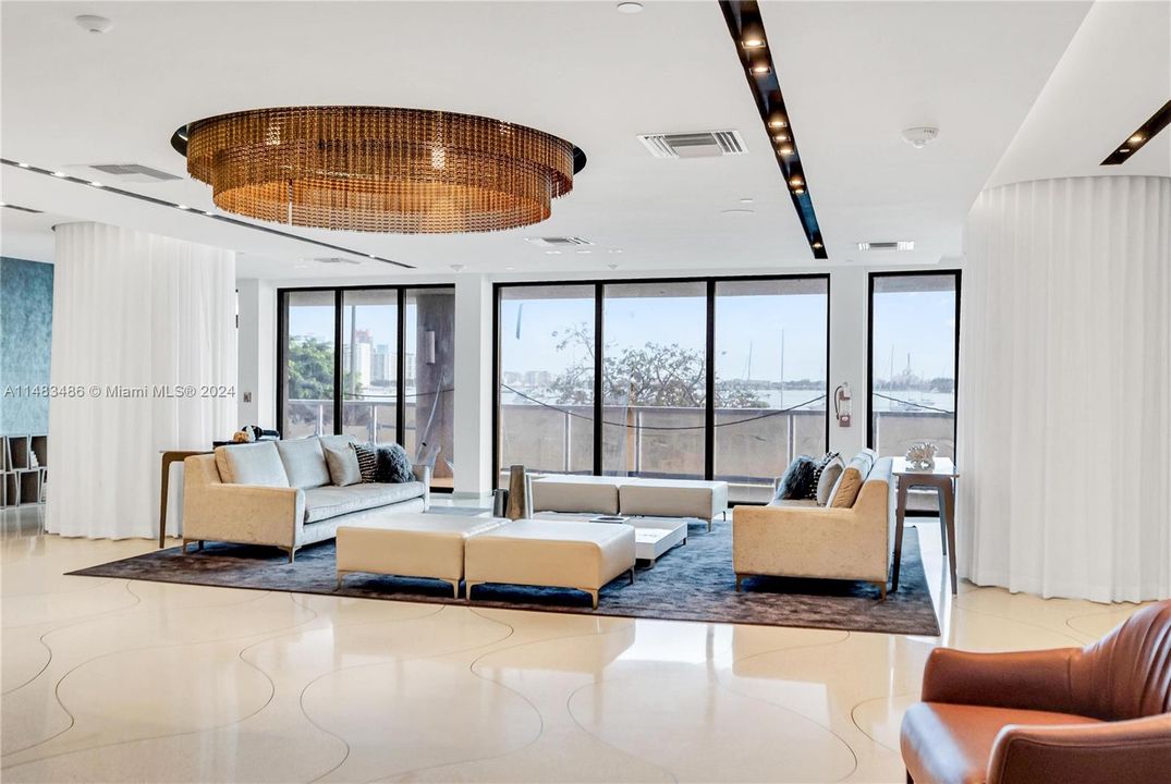 Недавно продано: $1,289,000 (3 спален, 3 ванн, 2388 Квадратных фут)