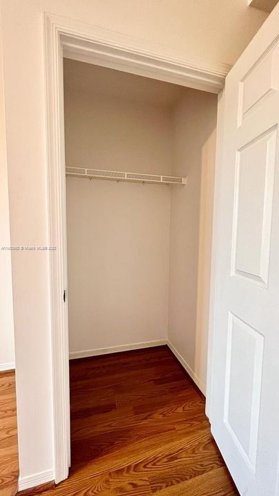 Recently Rented: $2,300 (1 beds, 1 baths, 719 Square Feet)