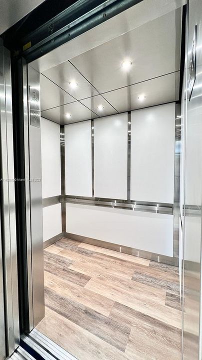 Recently Rented: $2,300 (1 beds, 1 baths, 719 Square Feet)