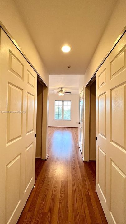 Recently Rented: $2,300 (1 beds, 1 baths, 719 Square Feet)