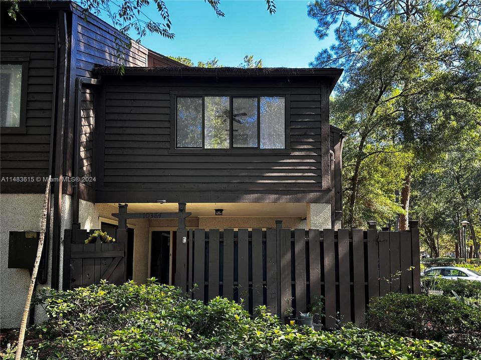 Recently Sold: $269,999 (3 beds, 2 baths, 1586 Square Feet)