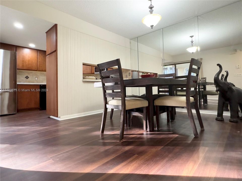 Recently Sold: $269,999 (3 beds, 2 baths, 1586 Square Feet)