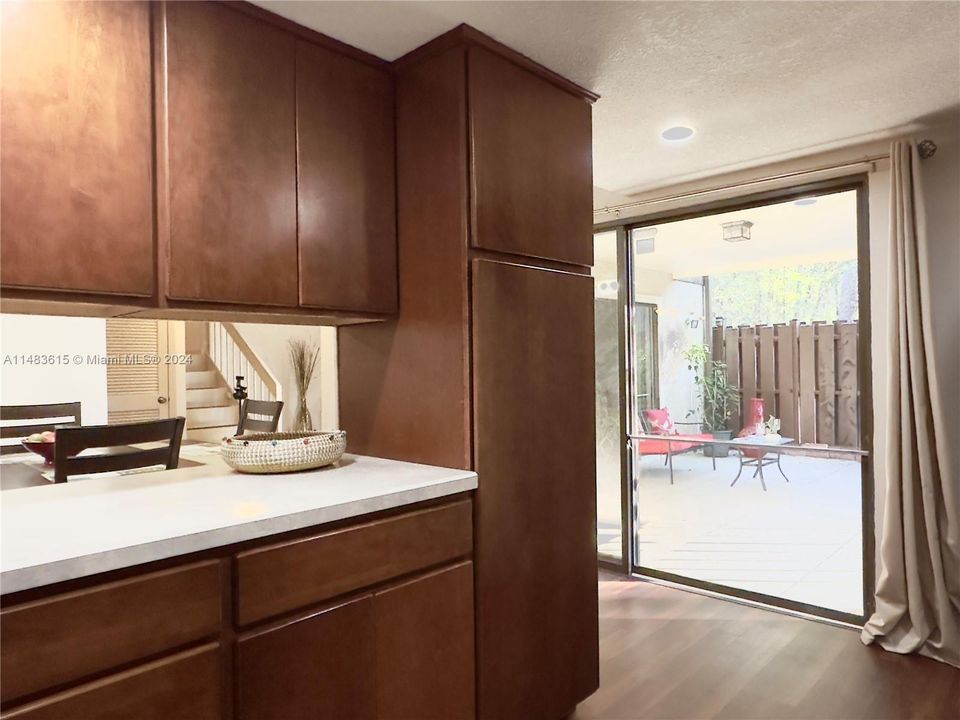 Recently Sold: $269,999 (3 beds, 2 baths, 1586 Square Feet)